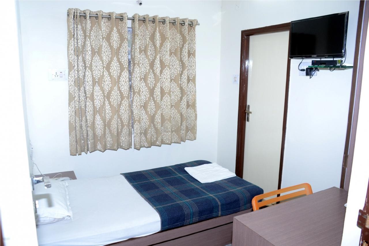 Hotel Kuber Nagpur Extérieur photo