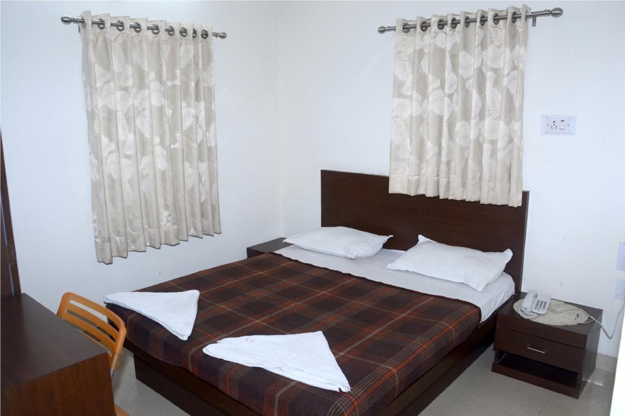 Hotel Kuber Nagpur Extérieur photo